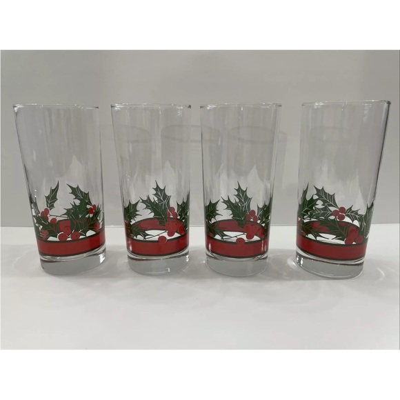 Set Of 4 Vintage Drinking Christmas Glasses Tumblers Holly Berry Holiday - Picture 2 of 4
